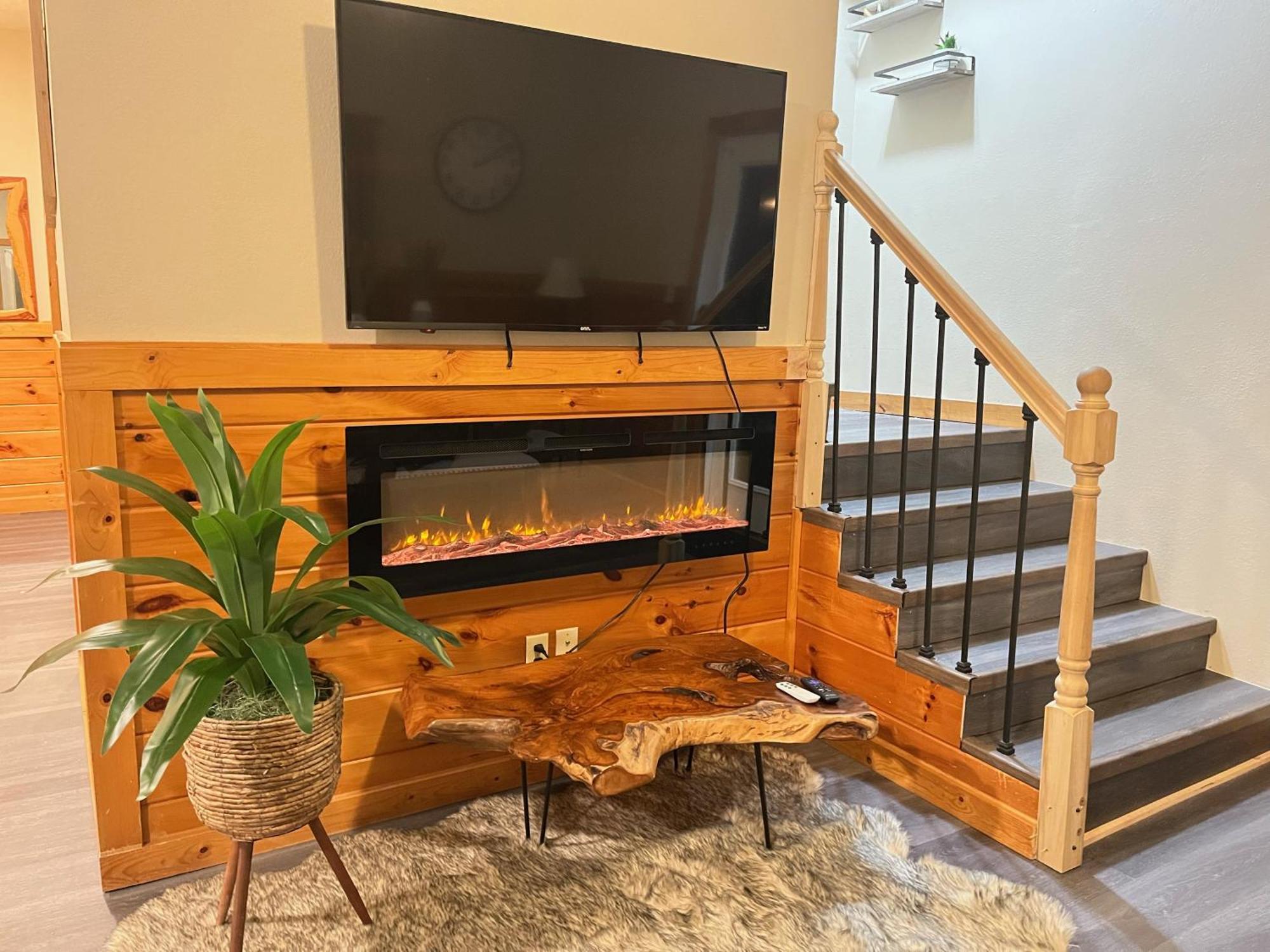 Smokey Mountain Retreat, Hot Tub, Game Room, Sleeps 8! Gatlinburg Exterior foto